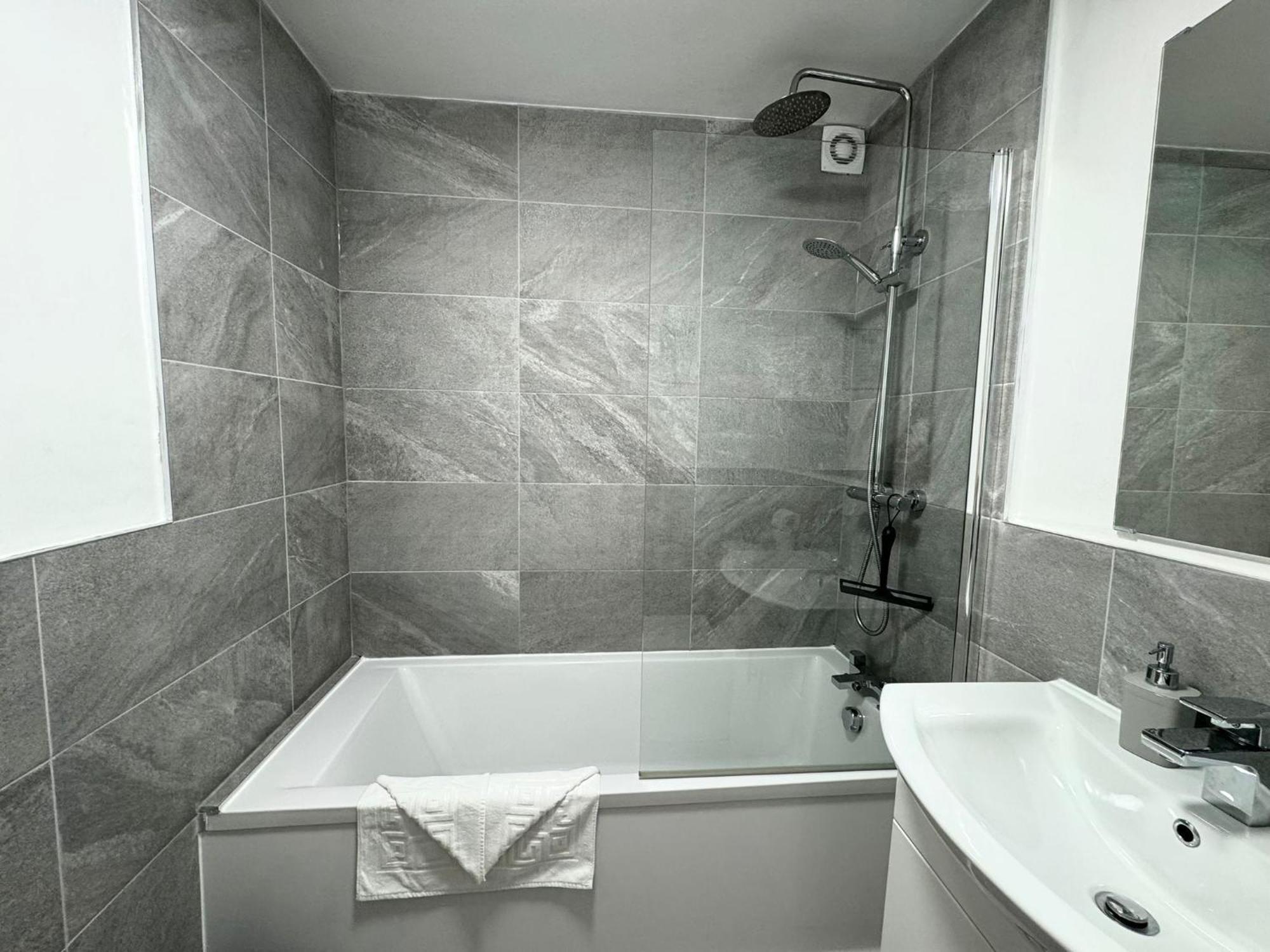 The Alnham, Large 3 Bed Apartment, Close To The City Newcastle upon Tyne Dış mekan fotoğraf