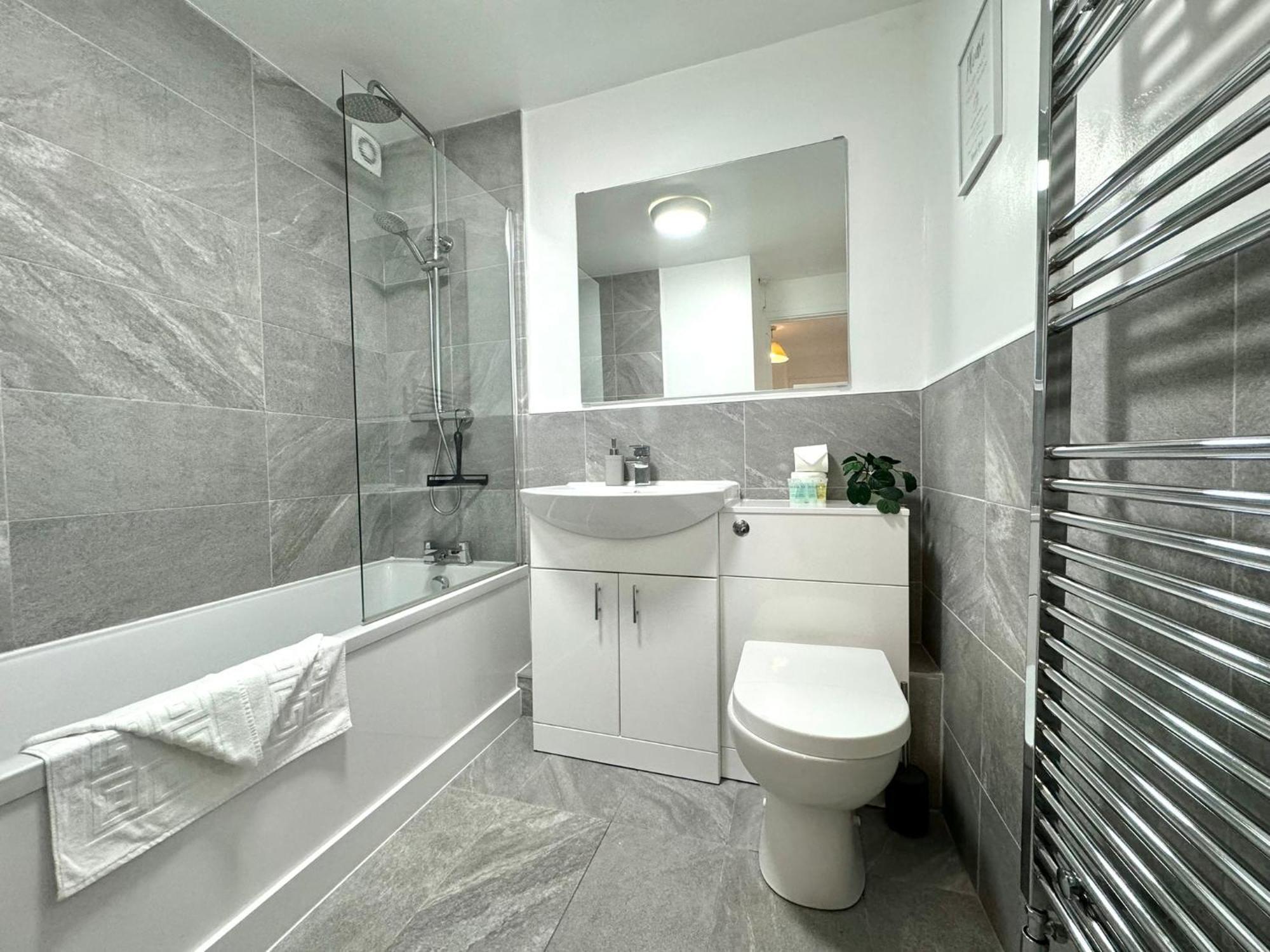 The Alnham, Large 3 Bed Apartment, Close To The City Newcastle upon Tyne Dış mekan fotoğraf
